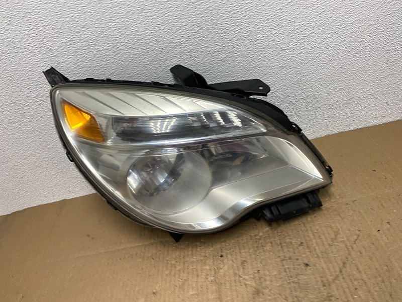 2010 - 2015 Chevrolet Equinox Halogen Headlight Right Passenger Side AB8254 DW
