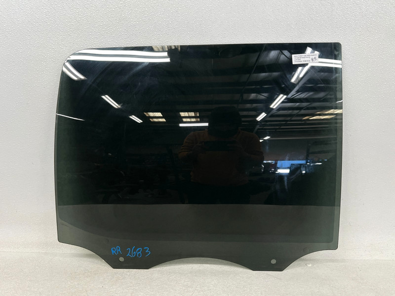 ⭐2017-2022 FORD F-350 F-250 KING RANCH REAR RIGHT DOOR WINDOW GLASS OEM LOT2683
