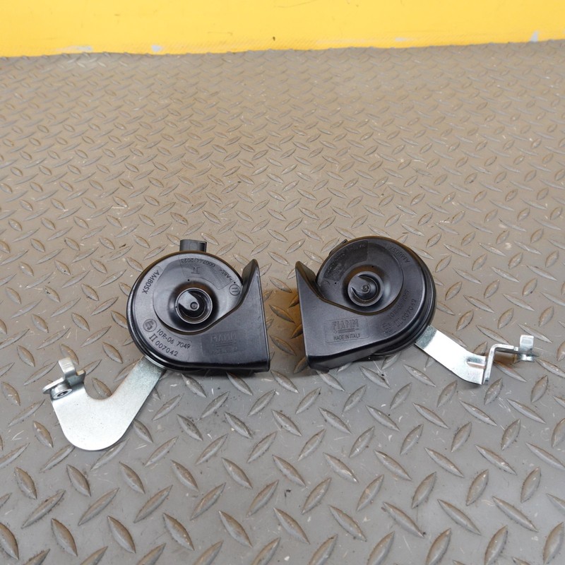 2024-2026 BMW X2 U10 HORN SET PAIR LOW AND HIGH SET OF 2 OEM
