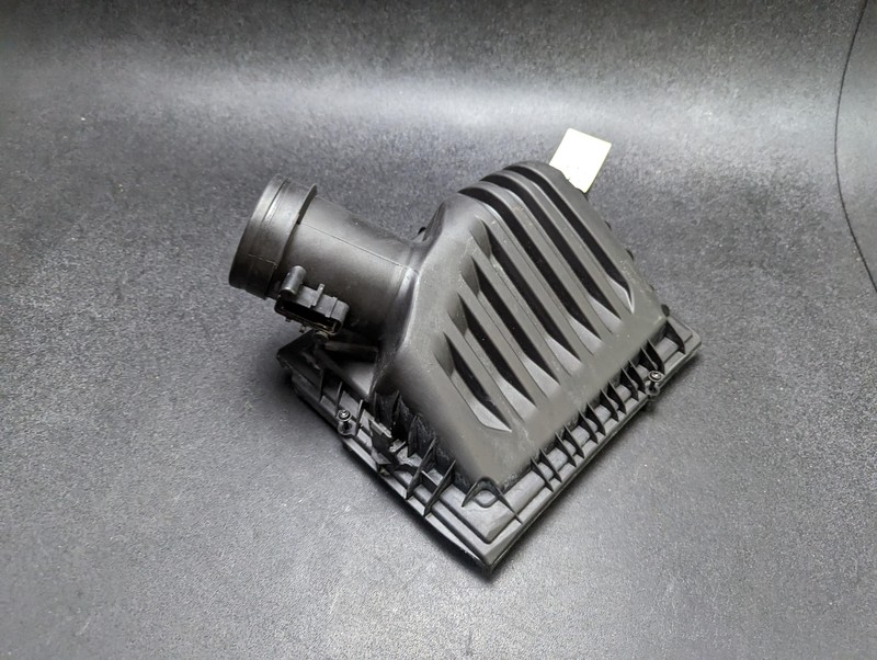 Air Cleaner Upper Cover 2022 BMW X1 2016 2017 2018 2020 2021