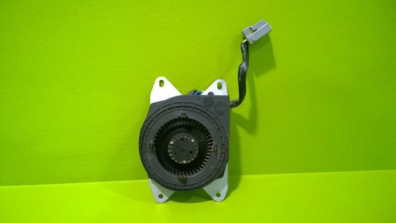15 16 17 18 19 20 21 22 CHALLENGER CHARGER LEFT SEAT BACK CUSHION BLOWER 3080-17