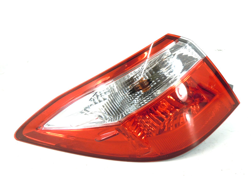 2014-2016 Toyota Corolla Quarter Panel Mounted Tail Light Driver Left OEM