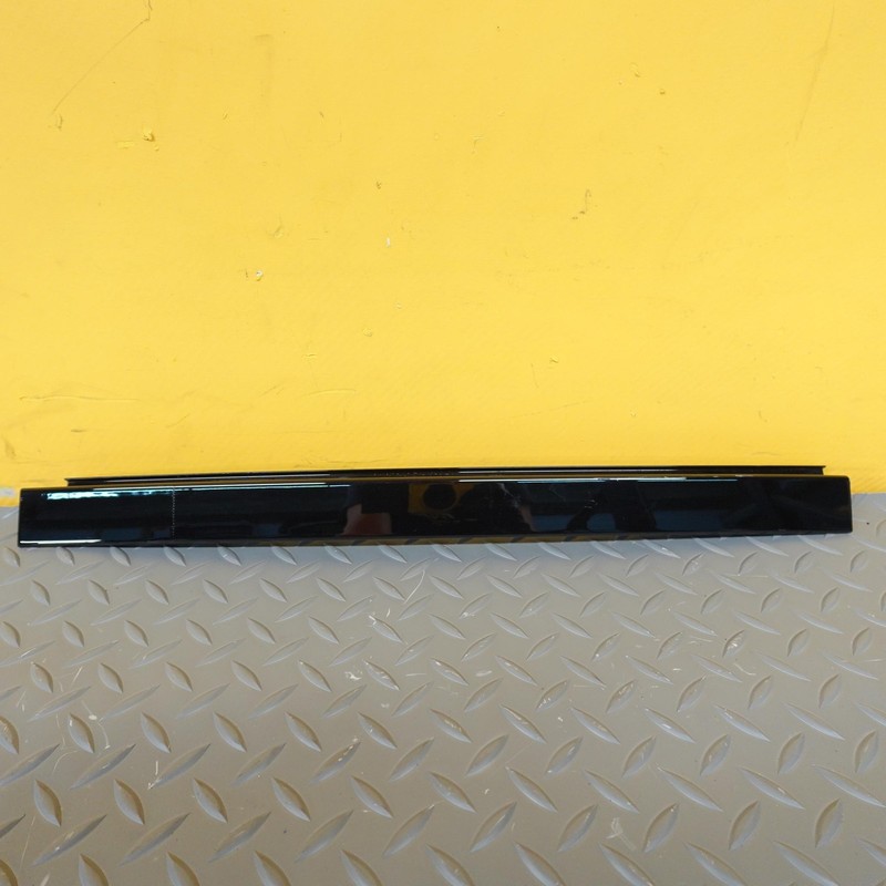 2024-2026 BMW X2 U10 TRIM REAR RIGHT SIDE DOOR MOLDING OEM 5A2FC76 20327310