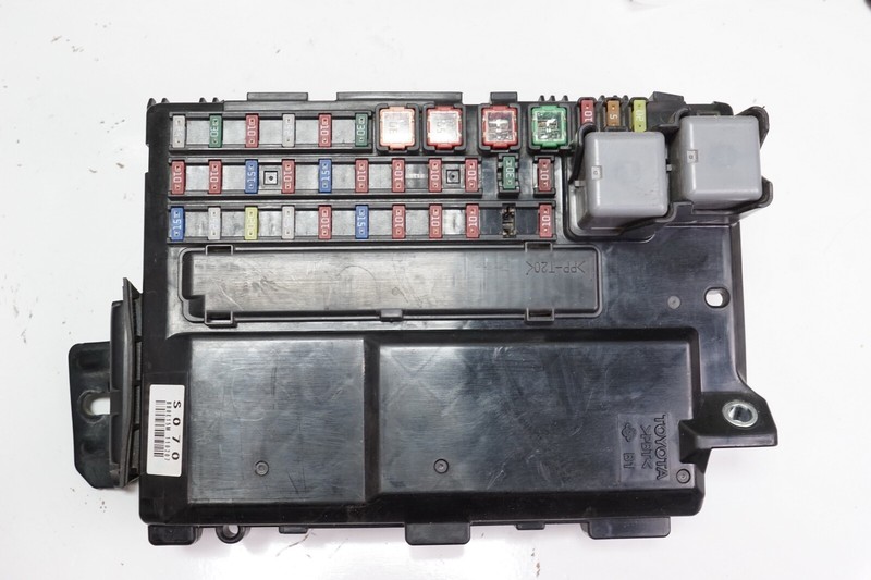 LEXUS LS460 LS600h Engine Fuse Box Relay Junction Box OEM 2007 - 2017
