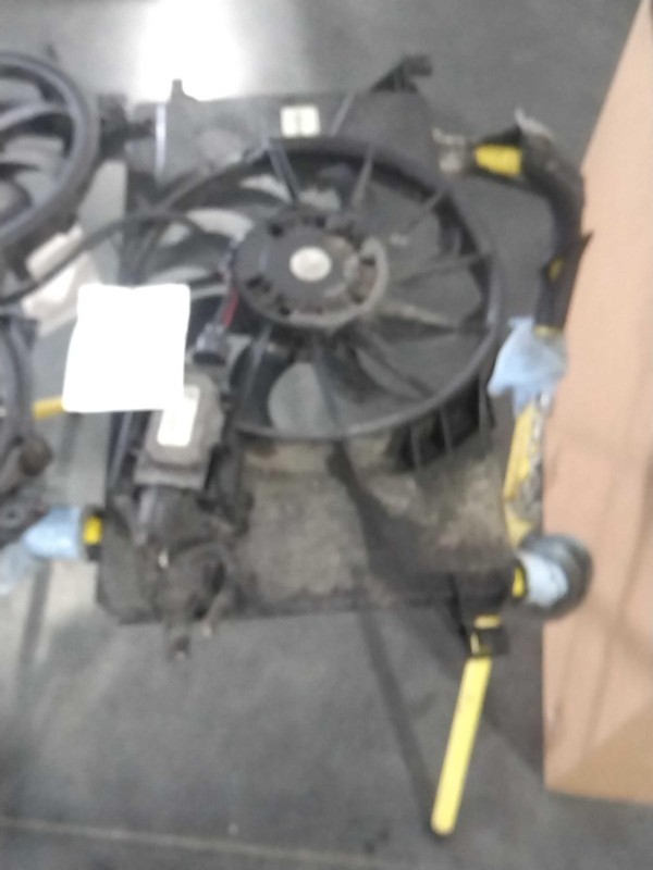 2013 Ford Focus Engine Cooling Fan Motor OEM White 141K Miles BV618C607KA