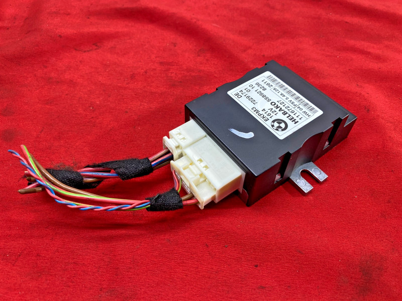 09-14 BMW E70 E71 X5 X6 N63 S63 Helbako Fuel Pump Control Module Unit EKPM3 OEM✅