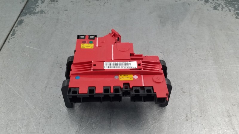 2013 BMW M5 F10 Fuse Box #3439 A9