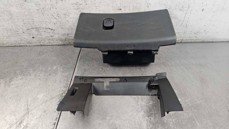 2008 Chevy Corvette C6 Z06Glove Box #2485 VV9