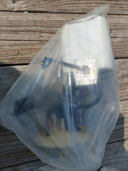 Fuel Pump Tank Mounted Pump Assembly 2.7L Fits 21-23 FORD F150 PICKUP 3302162
