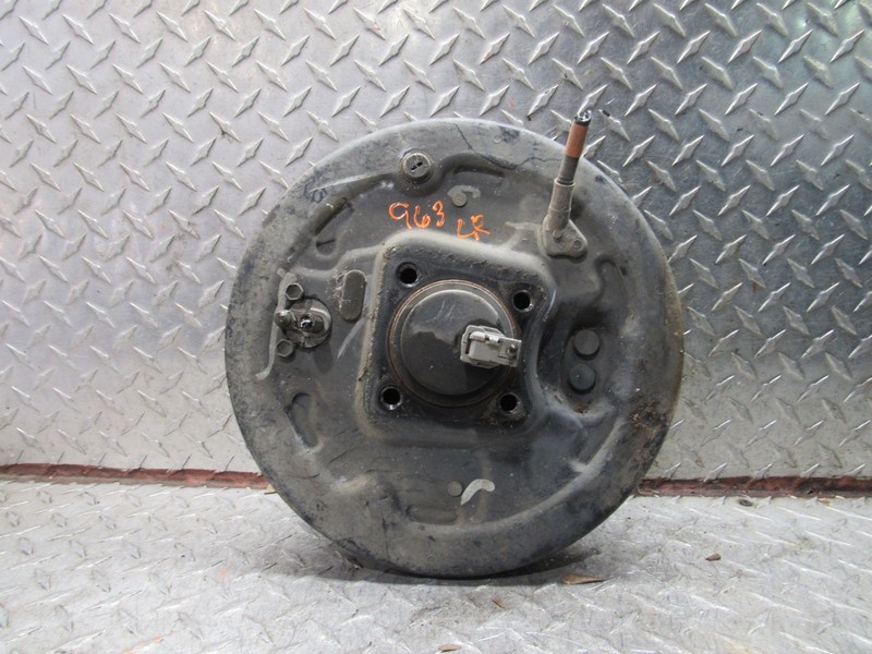 2017-2019 TOYOTA COROLLA SDN LEFT REAR DRIVER HUB SPINDLE DRUM BRAKE LE/L MODEL
