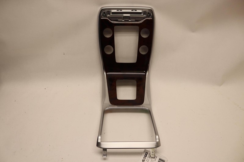 2012-2014 VOLVO XC70 CENTER CONSOLE SHIFTER PANEL RADIO BEZEL TRIM COVER OEM