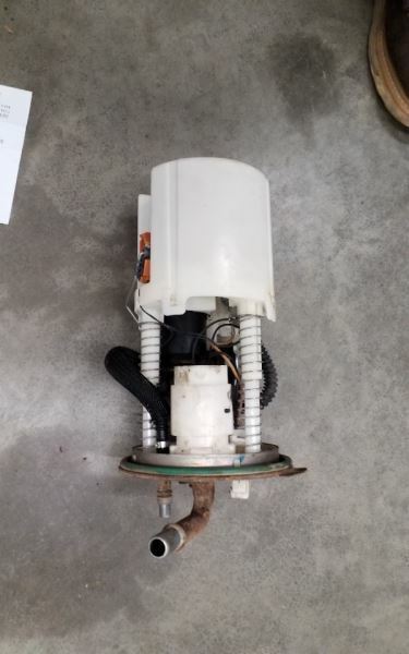 Fuel Pump Assembly Fits 05-07 09 ENVOY 226019