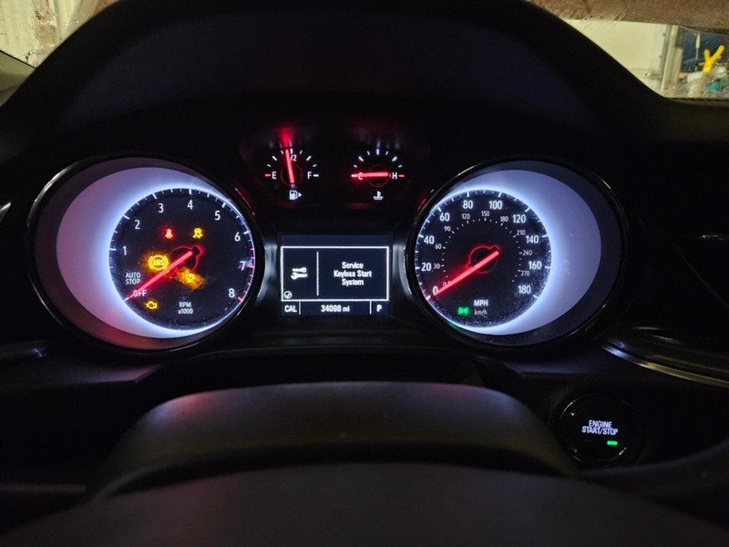 18-20 Buick Regal Sportback TourX 2.0L Speedometer Instrument Cluster 39187104