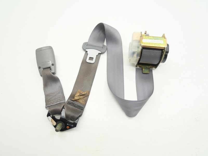 2004-2008 Acura TL Rear Center Middle Seat Belt Retractor Buckle Latch OEM