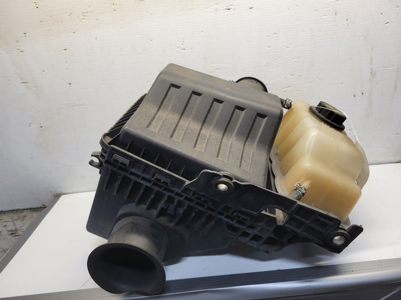 Air Cleaner 3.7L Fits 11-14 FORD F150 PICKUP 1649301