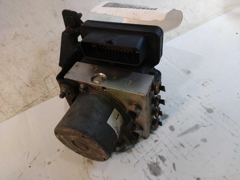 2016 Ford Taurus ABS Pump & Motor Assembly OEM DG132C215BA 115k Miles