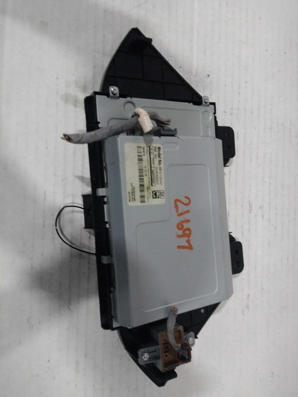 2017 Acura MDX Infotainment Display OEM Silver 113K Miles NJ25-21697-537617