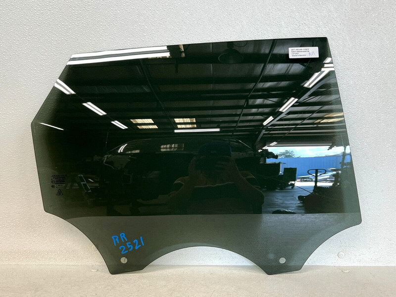 ⭐2017-2020 JAGUAR F-PACE REAR RIGHT PASS DOOR WINDOW GLASS PANEL OEM LOT2521