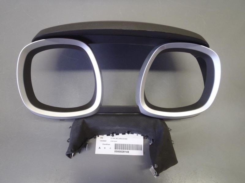 Speedometer Instrument Cluster Dash Trim Bezel 2010-2016 Chevrolet Equinox 71082
