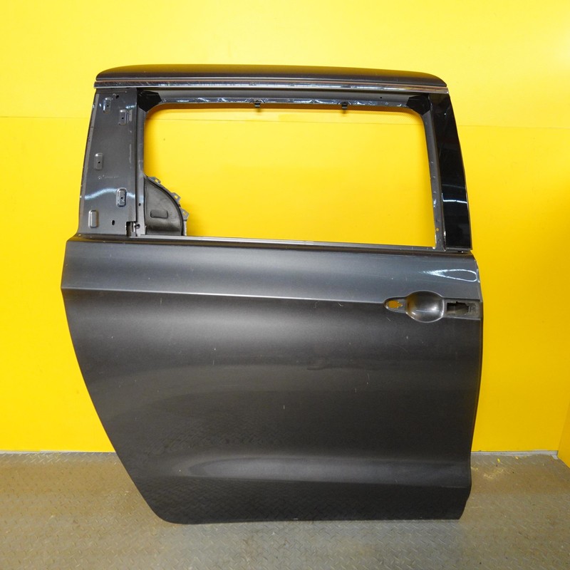 2017-2024 CHRYSLER PACIFICA REAR RIGHT PASSENGER SIDE SLIDING DOOR 68185690AM