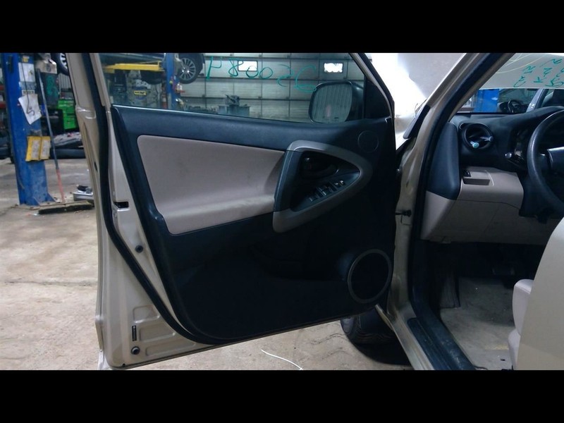 2006 RAV 4 Driver Left Front Door Trim Panel 1550059