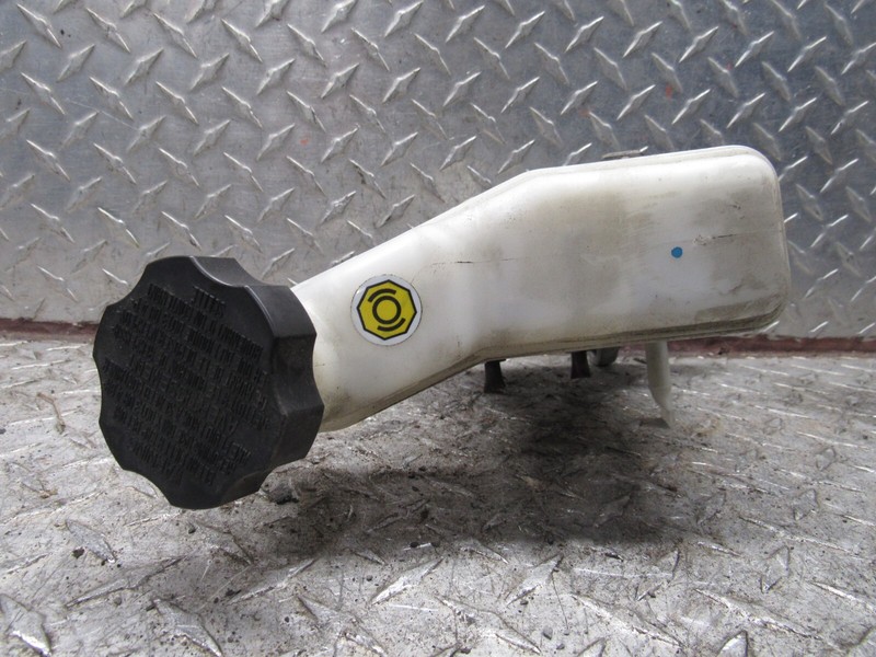 10 11 12 13 14 15 HYUNDAI TUCSON BRAKE MASTER CYLINDER/10 - 16 SPORTAGE ABS 2.4L