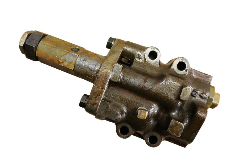 HYDRAULIC CONTROL VALVE 7013061003 KOMATSU D55S D60S D65S Crawler Loader OEM