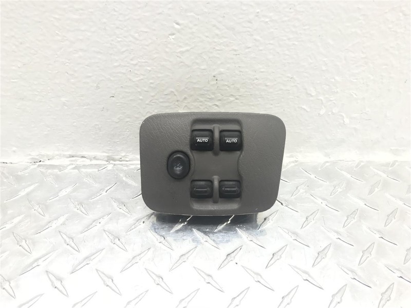 2002 JEEP LIBERTY MASTER WINDOW CONSOLE SWITCH OEM 641.AM8302