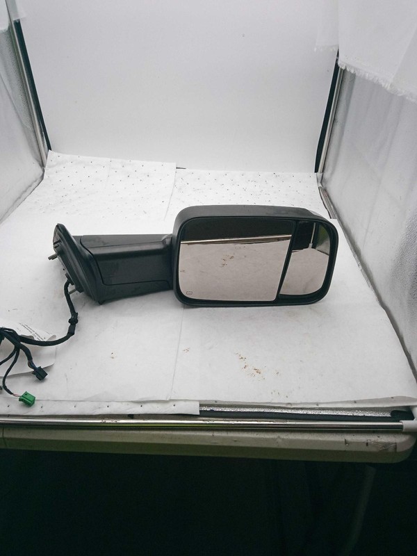 Used Right Door Mirror fits: 2022 Ram Dodge 2500 pickup Pickup power manual fold
