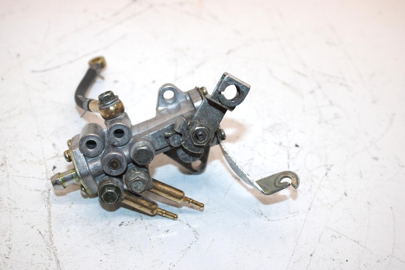 00 Arctic Cat Zr 440 Sno Pro Oem Oil Pump 3005-367 Q1831