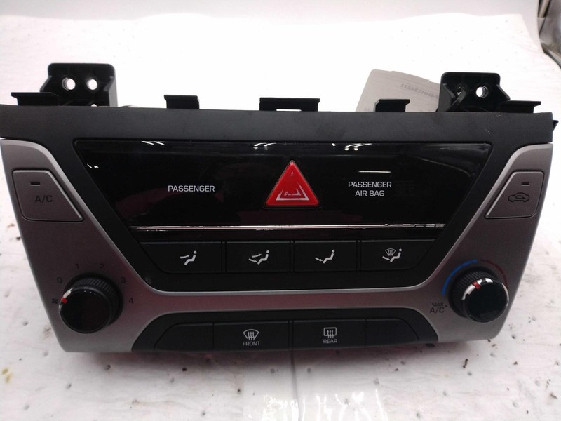 2017 Hyundai Elantra A/C Selector Switch OEM 97250F20604X Used 117K Miles
