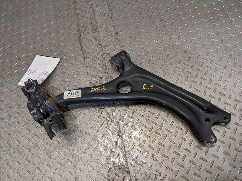 Passenger Right Lower Control Arm Front Fits 16-21 CIVIC 1098846