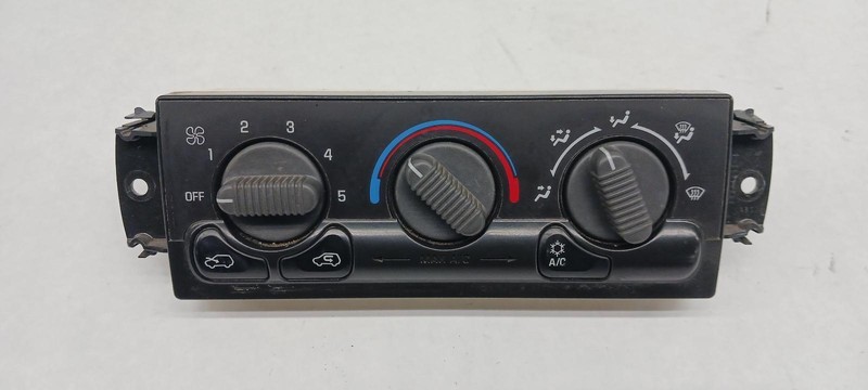 99-'02 CHEVROLET SILVERADO 1500 Heat AC Controller manual OEM 1 Year Wnty!