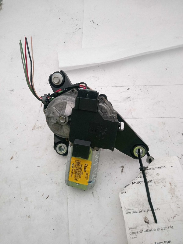 Used Back Glass Wiper Motor fits: 2014 Buick EnclaveGrade B