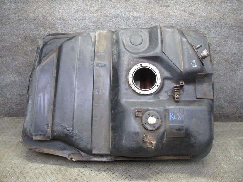 1998-2007 LEXUS UZJ100L LX470 GAS FUEL TANK UNIT