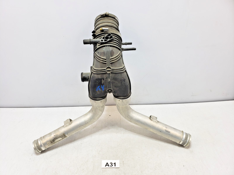 ✅17-19 OEM Porsche 991 911 Turbo S Intercooler Charge Pipe Distributor Y Pipe