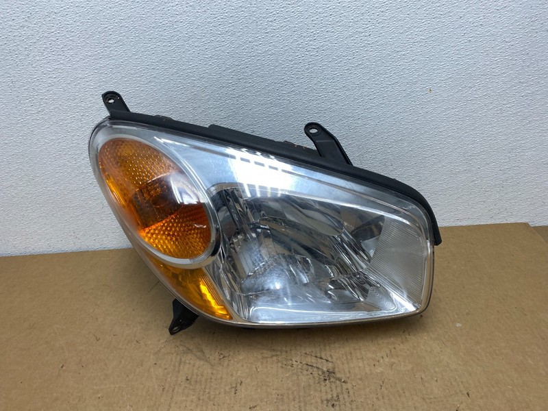 2004 2005 Toyota Rav4 Right Passenger RH Side Headlight Halogen Oem AC3004 DW