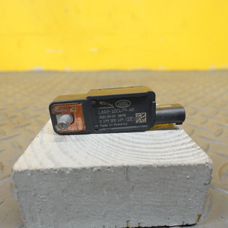 2020-2022 RANGE ROVER EVOQUE NEGATIVE BATTERY SENSOR OEM L8D210C679AB