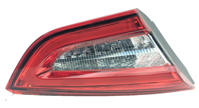 14-20 Maserati Quattroporte M156 Left Side Inner Tail Light Lamp OEM