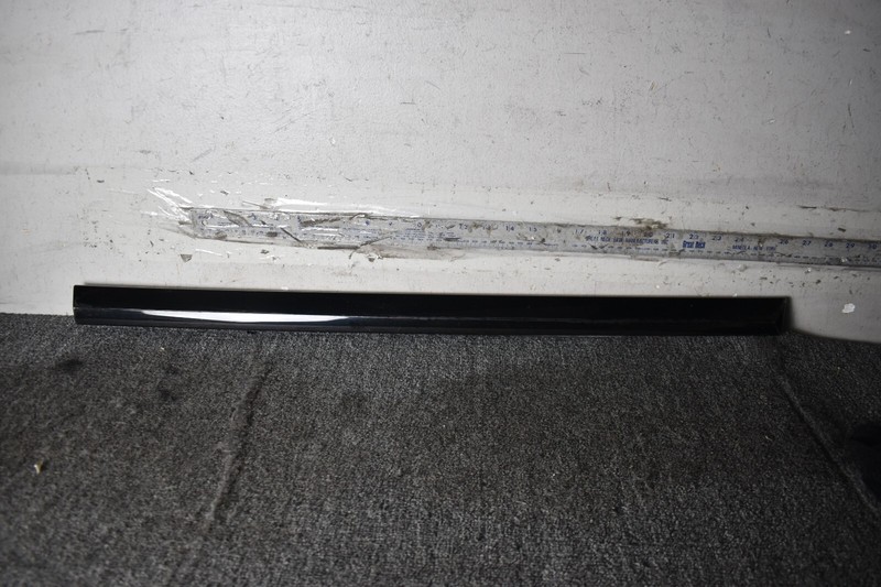 2019-2022 BMW X7 XDRIVE40I REAR LEFT DOOR MOLDING FACTORY OEM