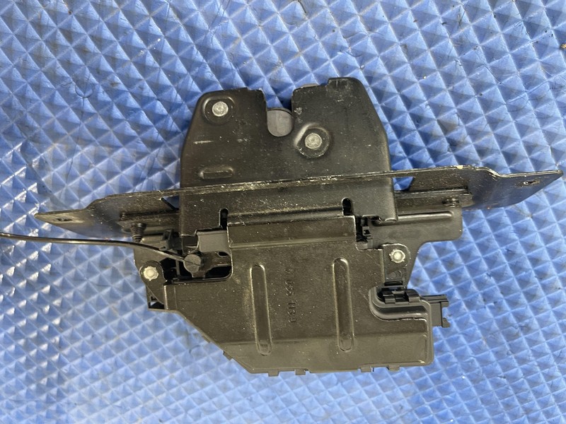 2006 - 2013 RANGE ROVER SPORT REAR DECKLID GLASS LATCH LOCK 5H32-431B60-AC OEM !