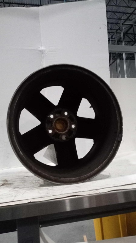 Used Wheel fits: 2007 Jeep Wrangler 18x7-1/2 5 spoke painted Grade C