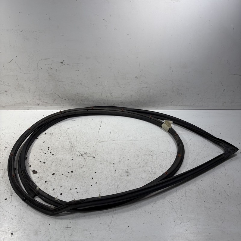 96-04 Acura RL Left Front Door Weatherstrip Seal On Door 72350-SZ3-003 OEM