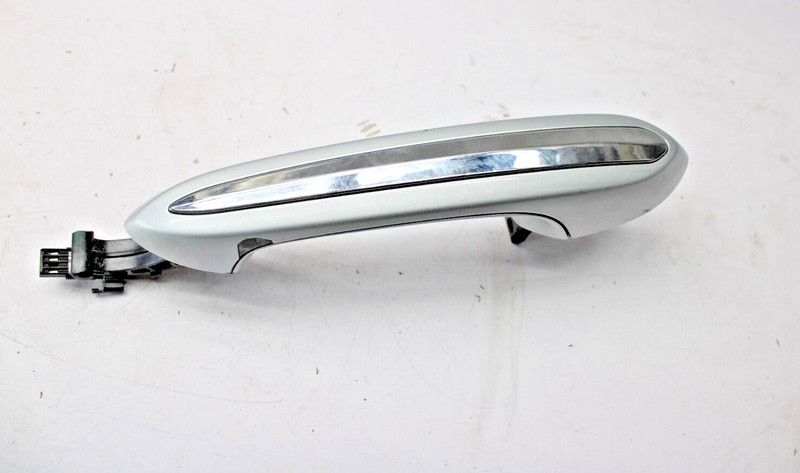 2017-19 BMW M550i 540i 530i G30 FRONT OR REAR RIGHT EXTERIOR DOOR HANDLE OEM