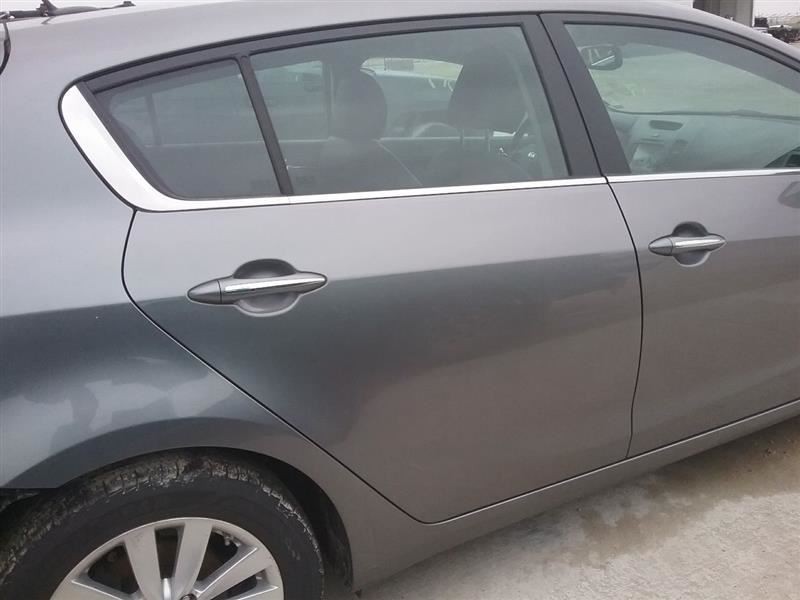 Passenger Rear Side Door Hatchback Korea Built Fits 14-18 FORTE 2643233