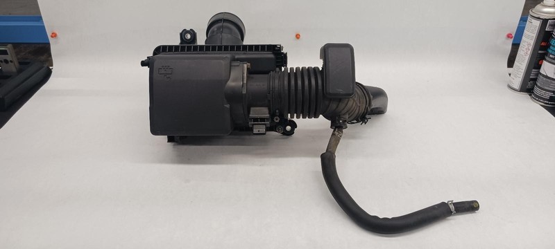 17-'20 HYUNDAI ELANTRA 2.0L Air Cleaner Box filter housing OEM 1 Year Wnty!