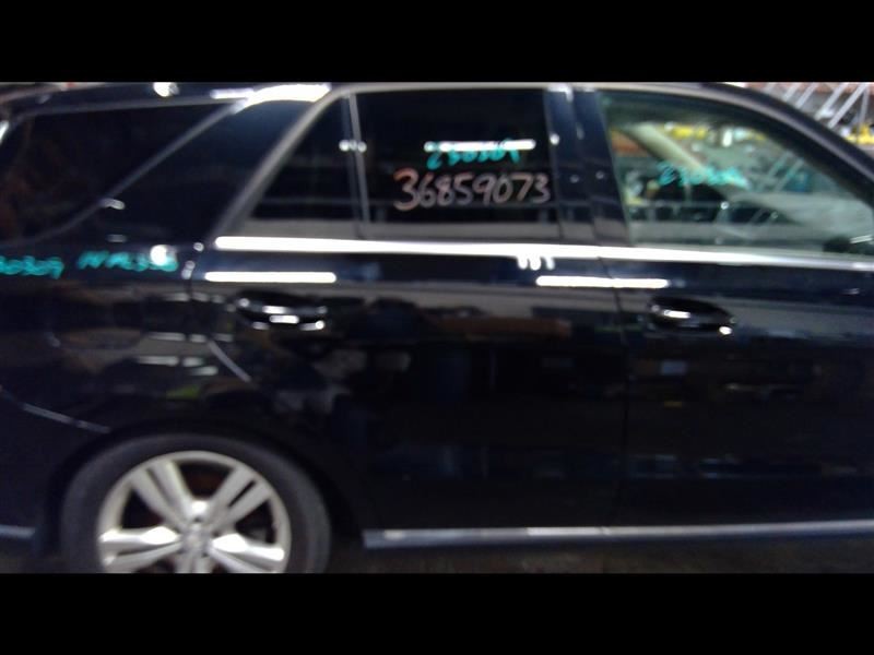 Passenger Rear Side Door 166 Type Fits 12-14 MERCEDES ML350 1165987