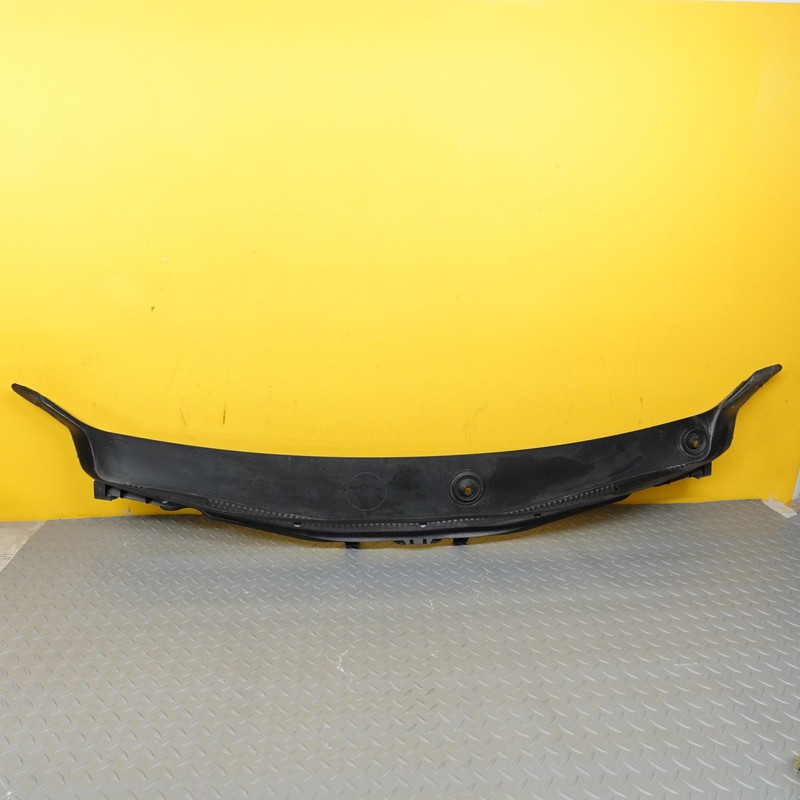 2024-2026 BMW X2 U10 FRONT COWL GRILLE COVER PANEL OEM 51719624117