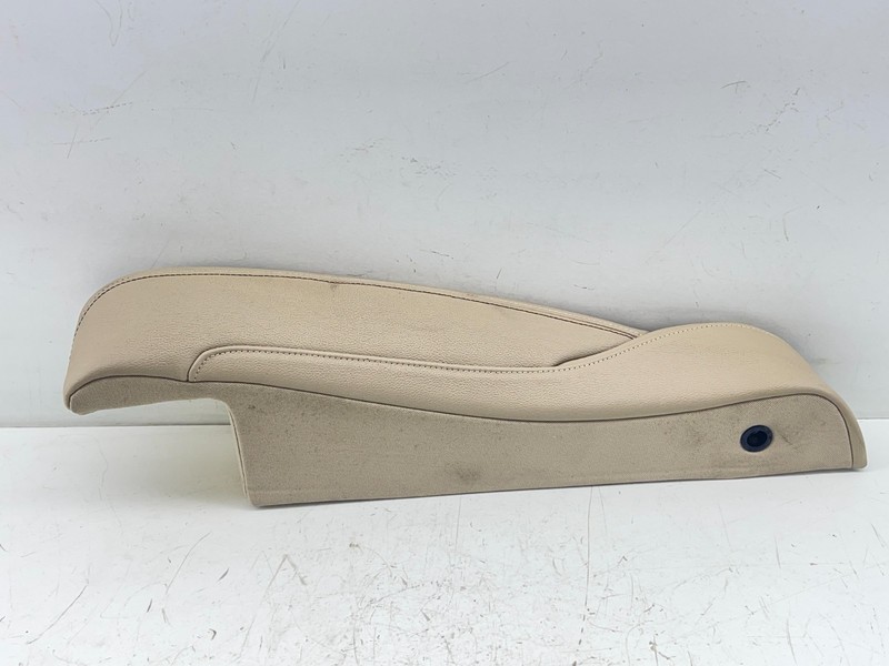 16-19 BUICK CASCADA REAR RIGHT SIDE SEAT BACK SIDE BOLSTER PAD 39064350 OEM