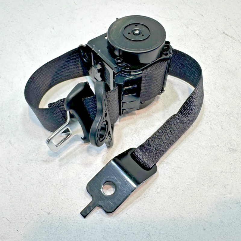 2019-22 JEEP GRAND CHEROKEE WK REAR PASSENGER SIDE SEAT BELT RETRACTOR OEM BLACK
